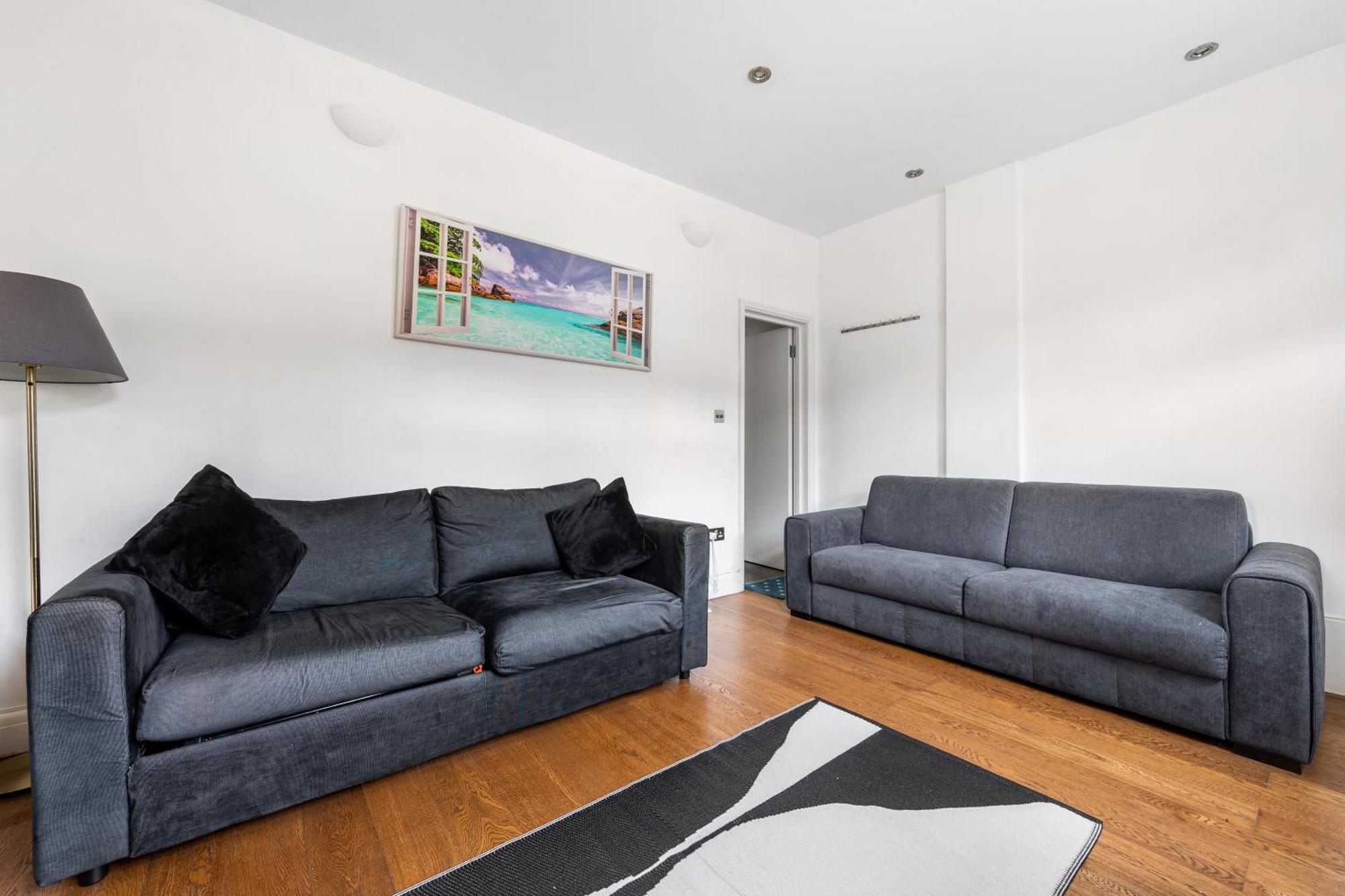 Spacious 2 Bed 2 Bath Apartment With Free Parking For 2 Cars And Underground Station Zone 2 For Quick Access To Central London Up To 10 Guests Zewnętrze zdjęcie
